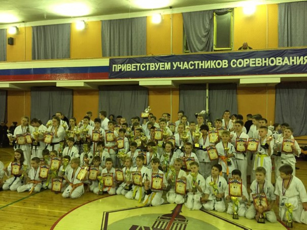 естые объединенные соревнования по Киокусинкай каратэ и Первенство Санкт- Петербурга по кумитэ среди младших юношей и девушек, юношей, девушек, юниоров и юниорок